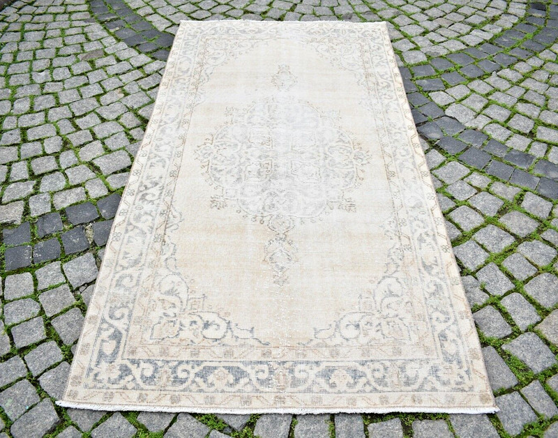 Turkish Rug 44'' x 84'' Vintage Anatolian Oushak Rug Muted Dye Hand-knotted Rug gallery