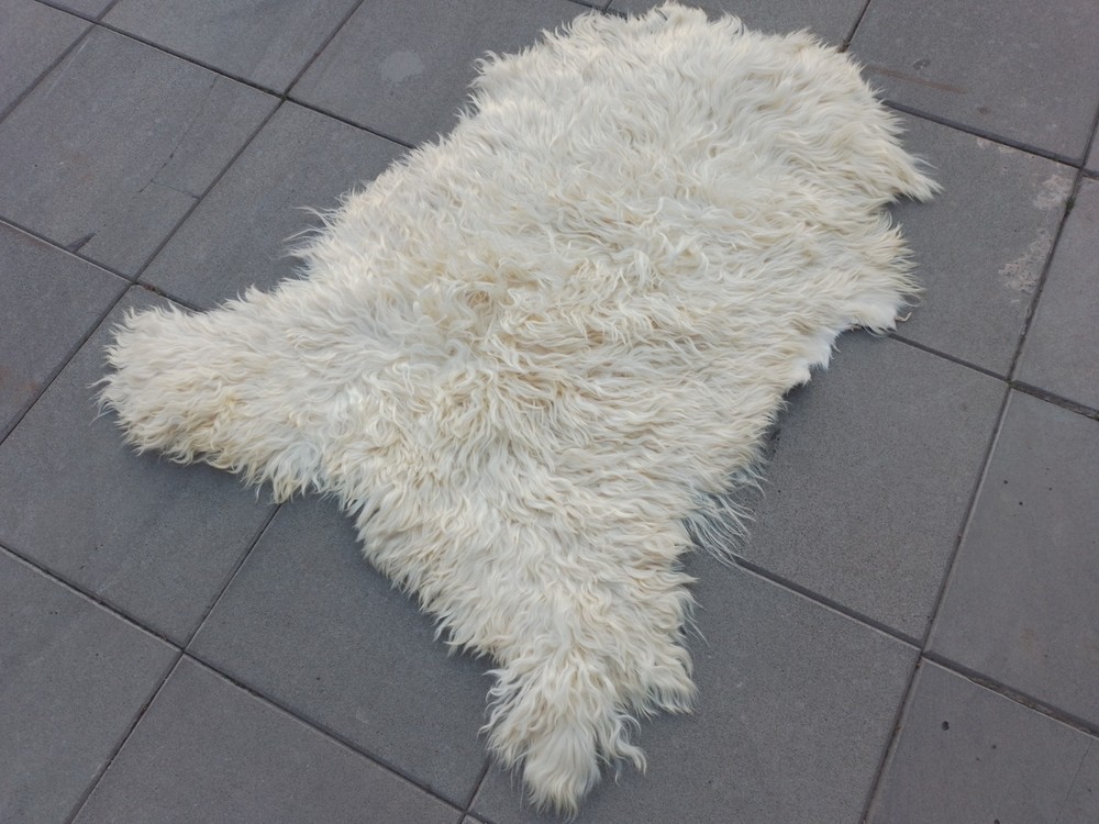 Natural Long-Haired Mohair Goat Hide – Soft Cream Sheepskin Style Throw BES