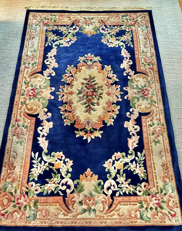 Vintage Oriental Asian Wool Rug, 4ft-11" x 7ft-9", pre-owned, great condition gallery