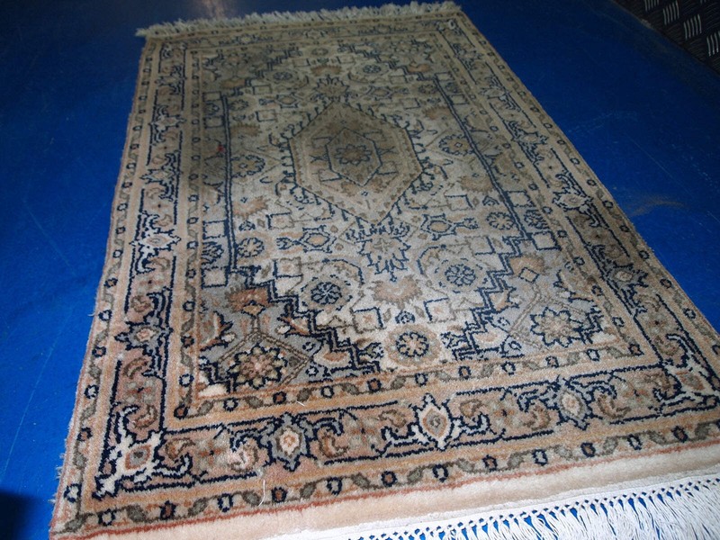 Handmade vintage Indo-Tabriz rug 1.9' x 2.9' (58cm x 89cm) 1970s - 1C768 gallery