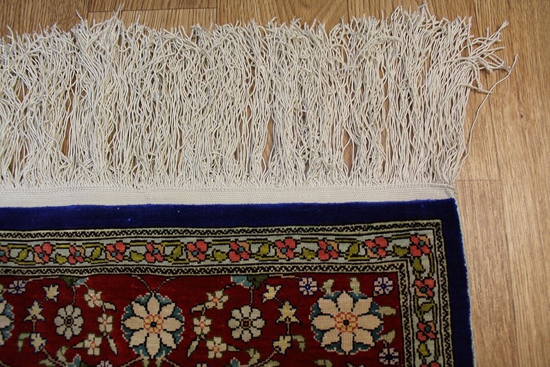 One of a Kind Master Piece Turkish Hereke silk rug signed by the maker 90 x 62cm gallery