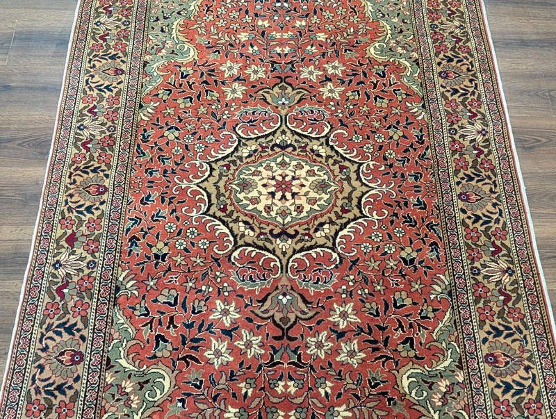 Turkish Sivas Rug 5x7, Medallion, Rust Red, Hand Knotted gallery