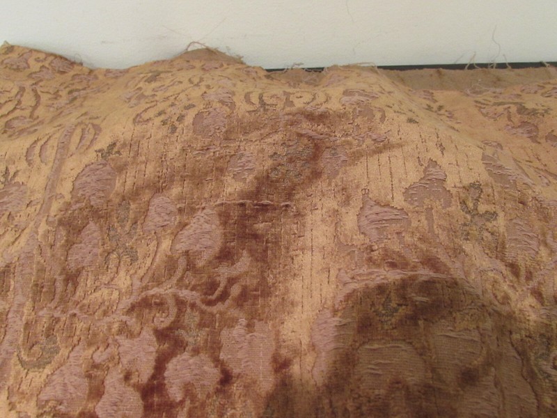 ANTIQUE CUT VELVET AND METALLIC SILK TEXTILE FRAGMENT gallery