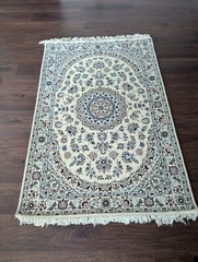 3x5ft. Handmade Wool and Silk Rug