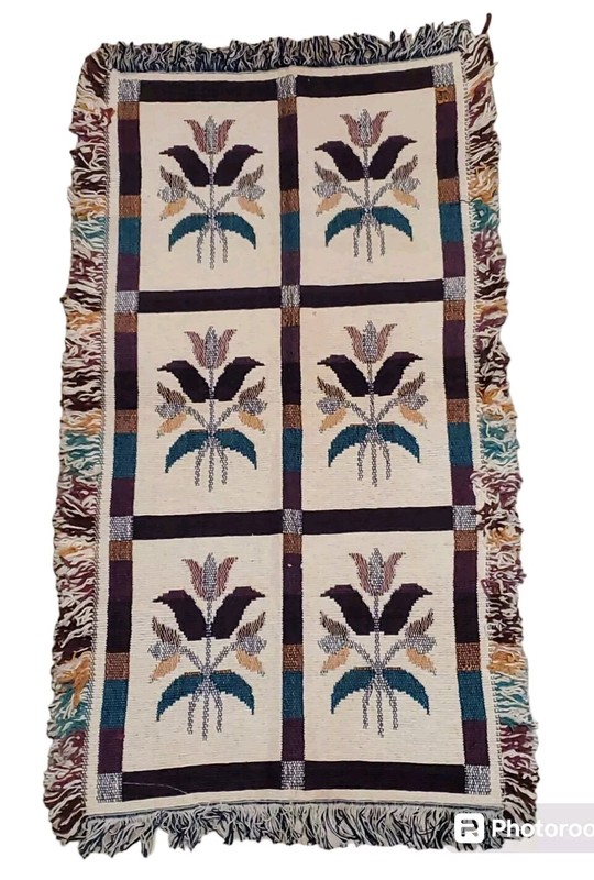 Jacquard Rug 20" X 40" Handwoven Cotton Floral w Fringe Made in India gallery