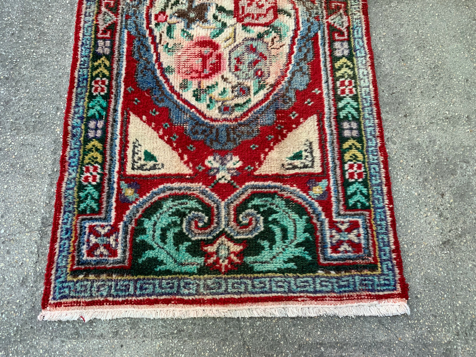 2'7'' x 4'11'' Faded Vintage Natural Rug Village Rug Handmade Carpet.SKU:I1187 gallery
