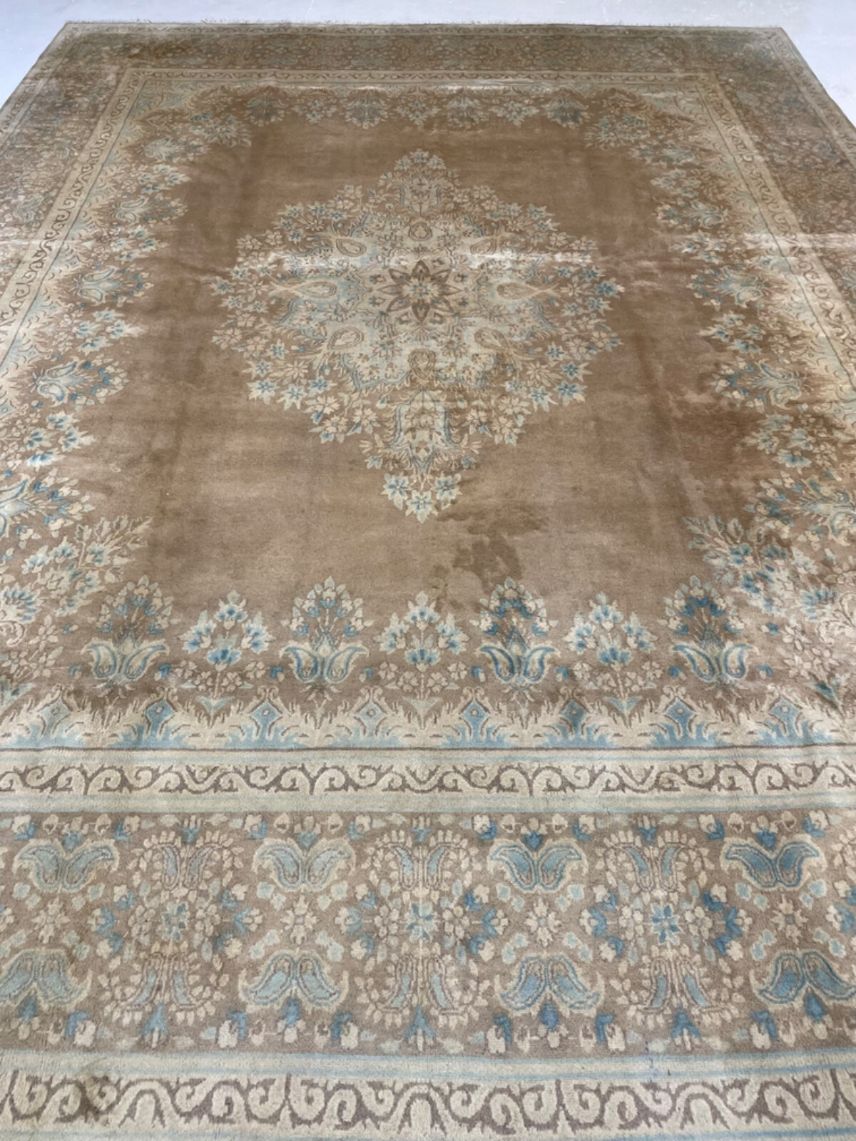 Oriental Hand-Knotted Wool Area Rug Turkish Oushak Ivory/Blue/Beige 9'7" x 12'7" gallery