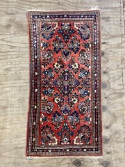 Antique American Sar ugh Handwoven Floral Rug