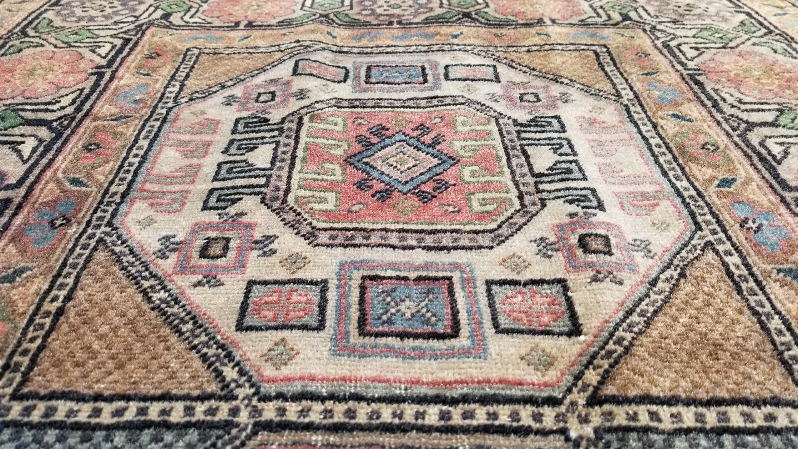 Beautiful Vintage 1950-1960sNatural Dye Wool Pile Rug from Cappadocia 3’x 6’2” gallery
