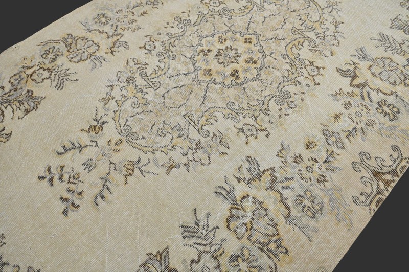 Vintage Turkish Oushak Rug, Beige 5x8ft, Handmade Wool, Bohemian Anatolian gallery