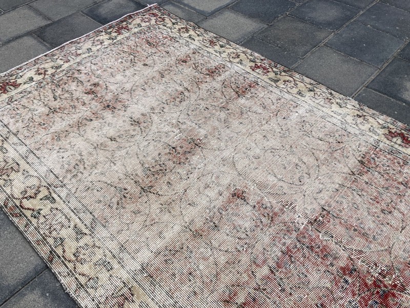 Red rug, Turkish Vintage rug, Large rug, Area rug, Living room rug, 4.1 x 7 ft gallery