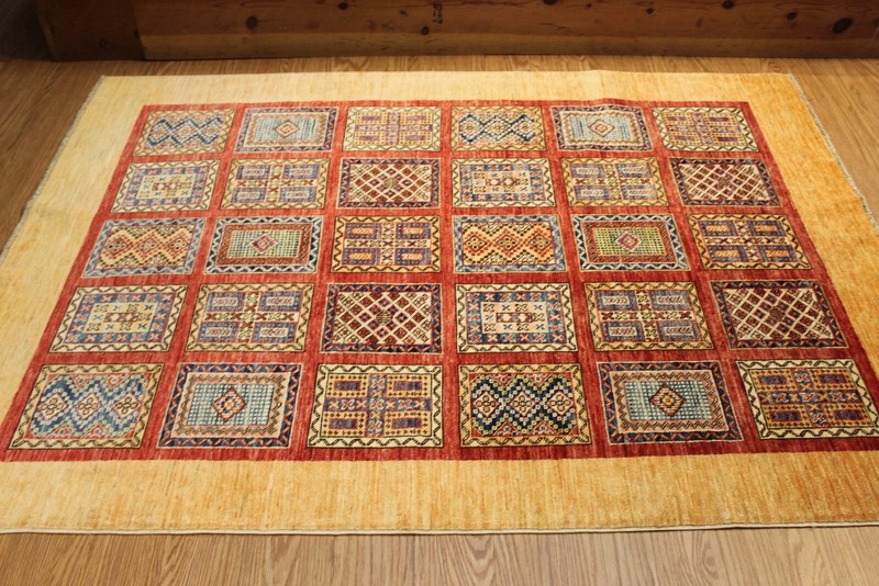 5' X 7' HANDMADE PERSAN BAKHTIARI DESIGN WOOL RUG. VEGGIE JEWEL COLOR 5x7 ft. gallery