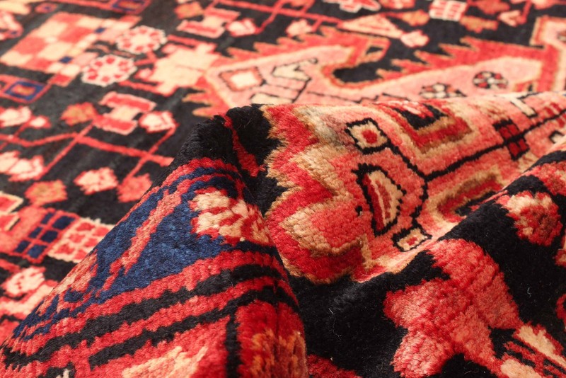 Vintage 4'4" x 6'7" Traditional Hand Knotted Vegetable Dye Wool Area Rug gallery