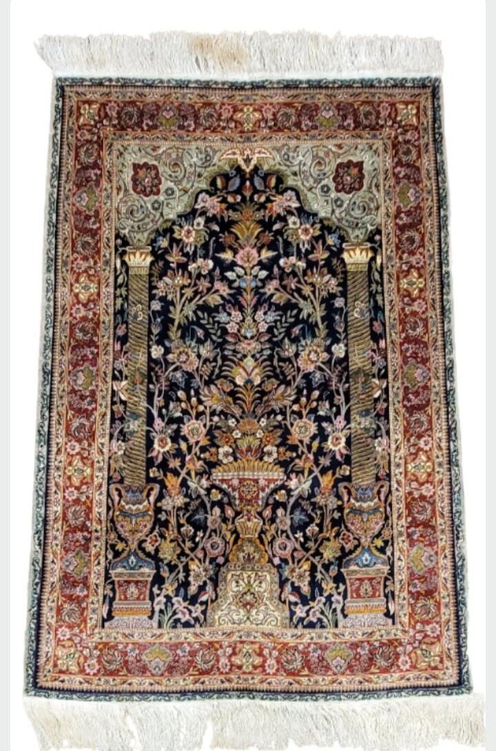 Hand Knotted very fine woven 100% Silk Antique Esphahan rug size 4'8"×6'5" gallery