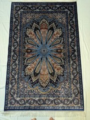 Silk Rug 3 x 5 Feet High Quality Floral Medallion Design Soft 91 x 152 cm