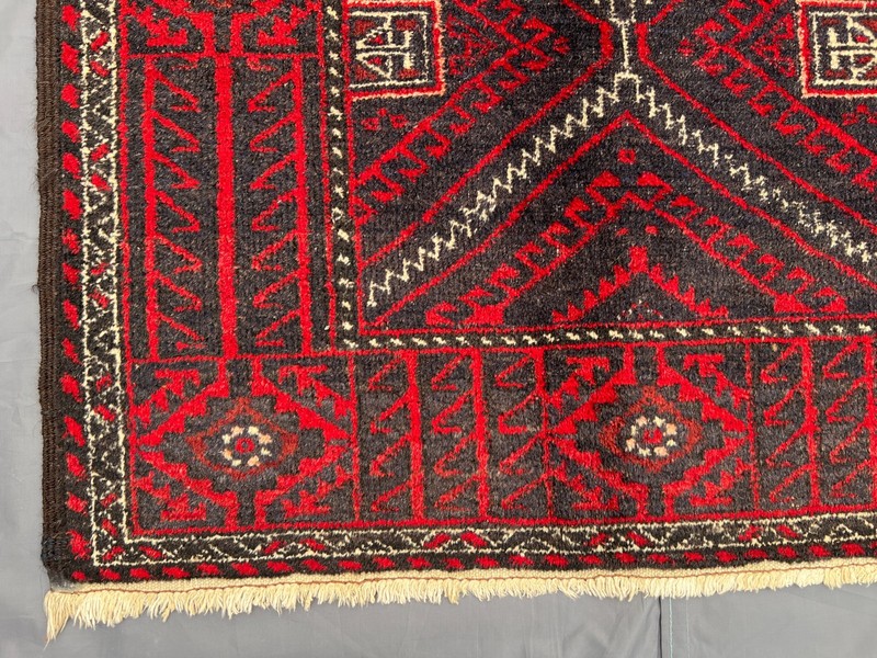 2'9x5'1 ft Vintage Afghan Baluchi Hand-Knotted Red & Black Geometric Design Rug gallery