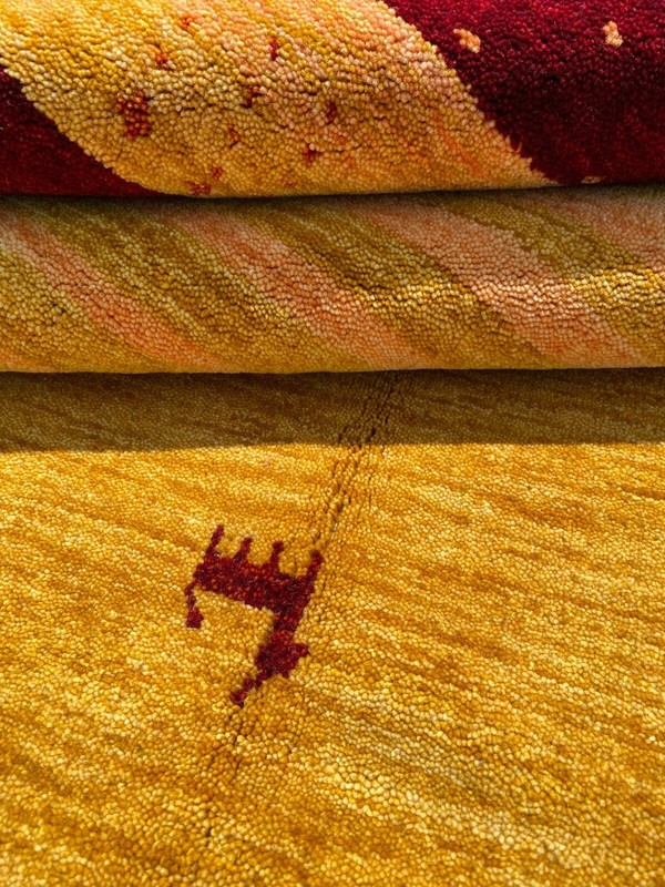 Fine Quality Handmade Nepalese Tibetan Area Rug 5'x8' Natural Dyes Wool Modern gallery