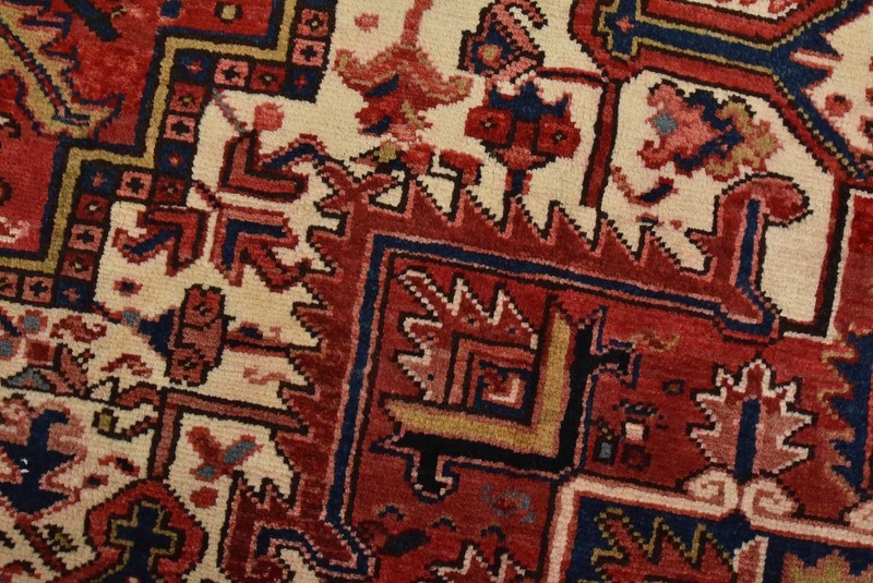 Heriz Rug 8’2” x 11’9” Red Wool Vintage Tribal Hand-Knotted Oriental Carpet gallery