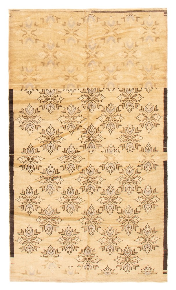 Traditional Vintage Hand-Knotted Area Rug 4'10" x 8'7" Oriental Wool Carpet