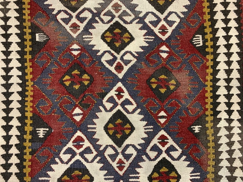 Small Vintage Turkish Kilim 98x63 cm Wool Kelim Rug Red Blue Black gallery
