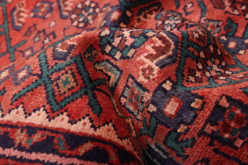 Vintage 4'9" x 8'10" Traditional Hand Knotted Vegetable Dye Wool Area Rug gallery