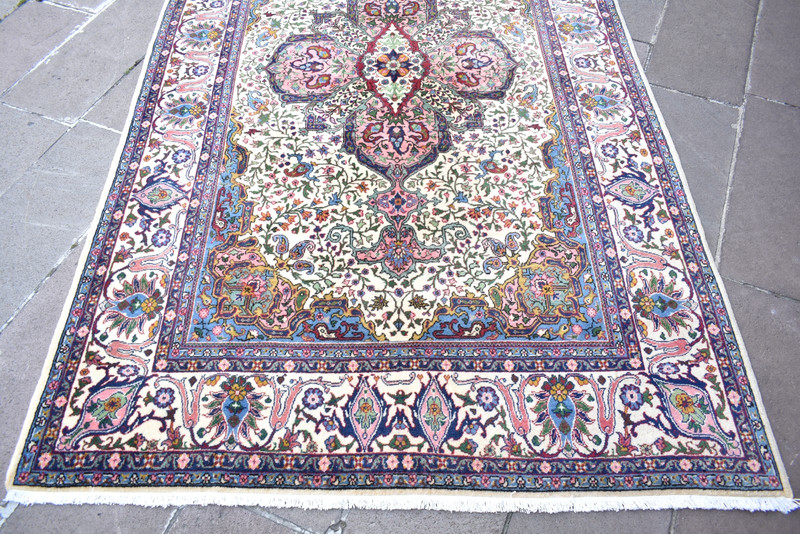 Vintage Turkish Rug 64'' x 102'' Hand-knotted Rug Home Decor Rug Living Room Rug gallery