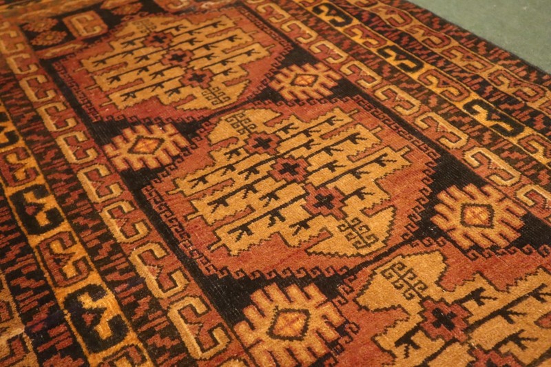 COLLECTORS' ITEM Antique Natural Vegetable Dye Caucasus Shirvan Carpet gallery