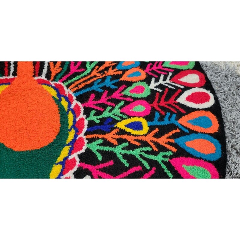 Vtg Handmade Venezuelan Peacock Rug 30" Round Bright Colors Stunning Venezuela gallery