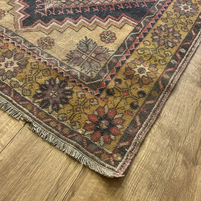 Vintage 5.6x3.6 Hand Knotted Anatolian Turkish Rug Oushak Bergama 170x110 Cm gallery