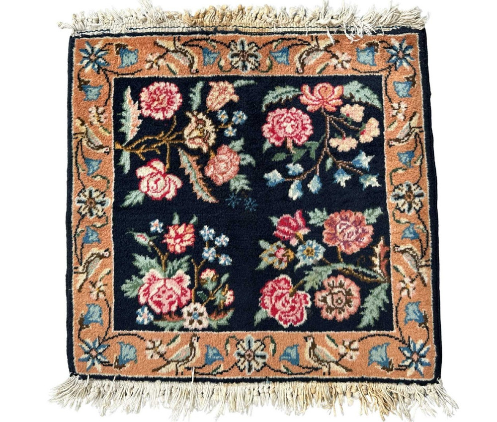 1.8x1.9 ft Traditional Vintage Caucasian Hand Knotted Wool Small Area Rug