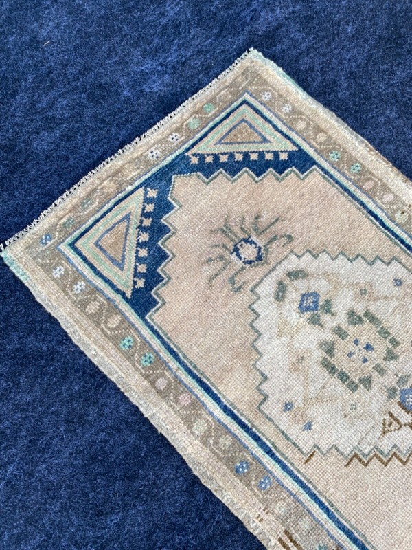 1’8”x2’11” feet small Rug, wool rug, Oushak rug, Vintage rug, doormat rug, gallery