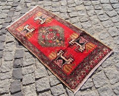 Vintage Turkish Rug Anatolian Small OUSHAK Yastik Rug 21” X 40” Wool Pile Rug