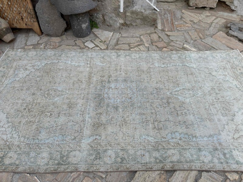 Hand-Knotted Large Turkish Rug 5x10 Beige Wool Traditional Area Carpet Muted gallery