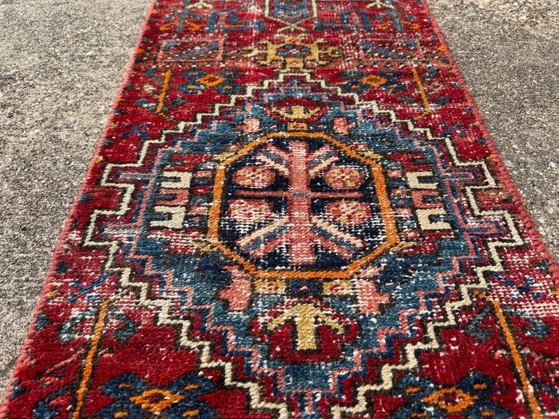 2x8 ANTIQUE HERIZ RUNNER RUG handmade VINTAGE narrow old worn geometric real red gallery