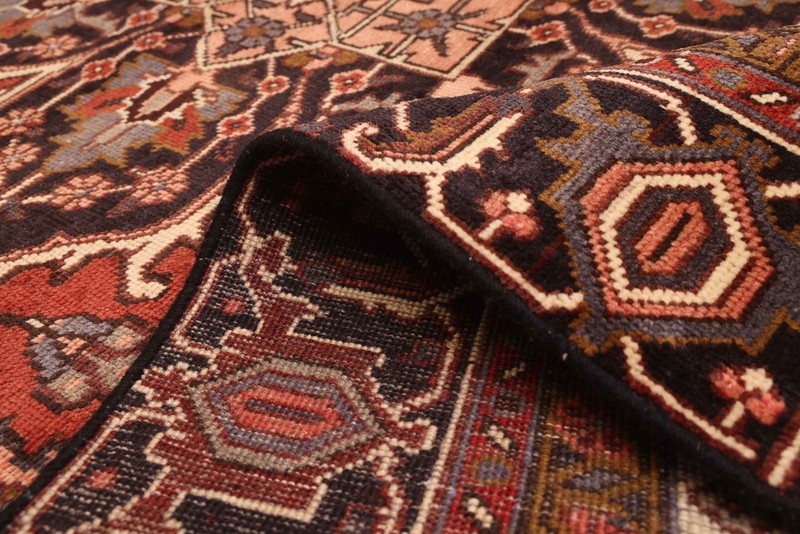 Vintage 7'2" x 10'5" Traditional Hand Knotted Vegetable Dye Wool Area Rug gallery