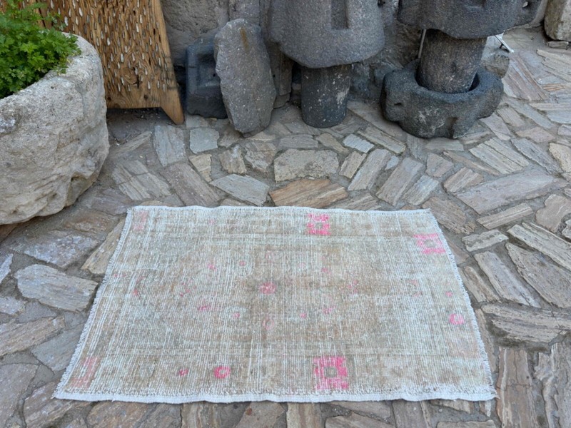 Hand-Woven Turkish Carpet 3x4 Beige Wool Traditional Rug Muted Medium Size gallery
