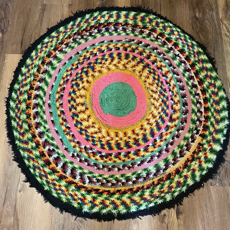 Vintage 60s 70s Rug hand hooked 40 inch Circle Multicolored Bohemian Decor gallery
