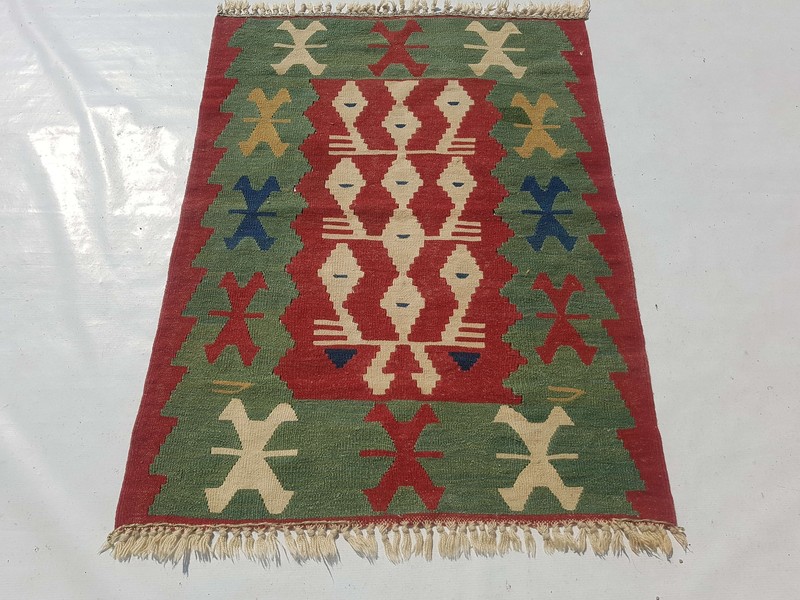 Vintage Handmade Turkish Tribal Wool Kilim Rug Carpet 116x90 cm gallery