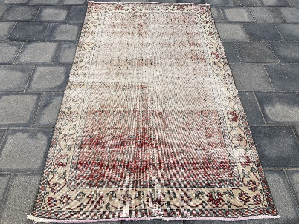 Red rug, Turkish Vintage rug, Large rug, Area rug, Living room rug, 4.1 x 7 ft