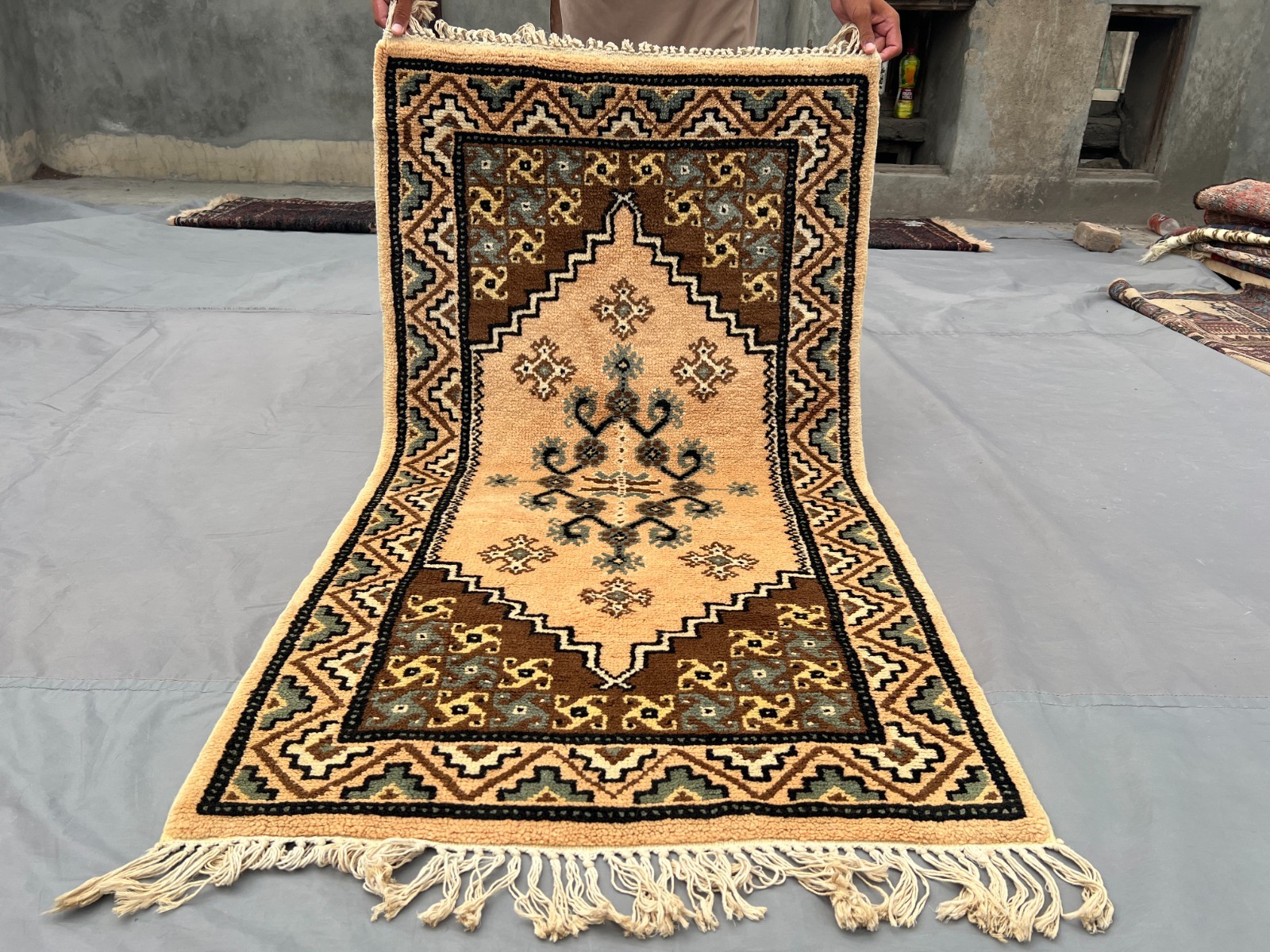 2'7x4'7 ft Turkish Hand Knotted Rug Moroccan Style Tribal Wool Soft Pile Rug gallery