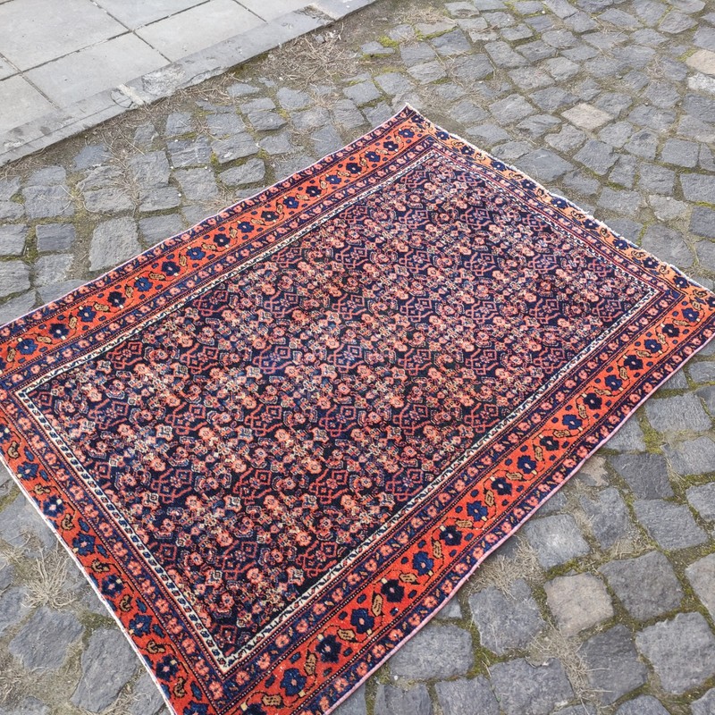 Over 100 years old Vintage Persian Style Malayer rug 3.35 x 4.66 ft , 102x142 cm gallery
