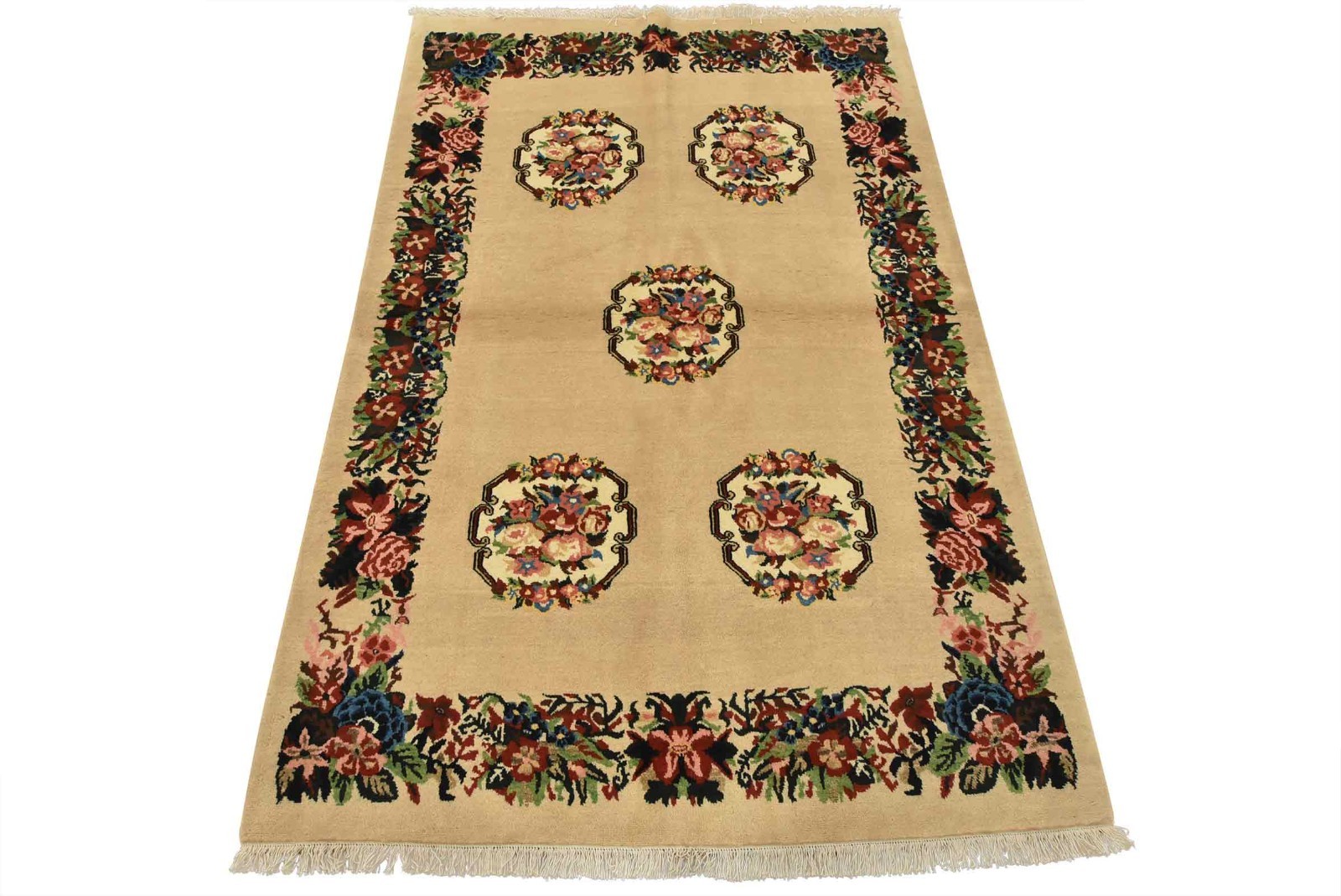 Bakhtiari Rug 4’5” x 6’7” Beige Wool Vintage Traditional Hand-Knotted Carpet gallery