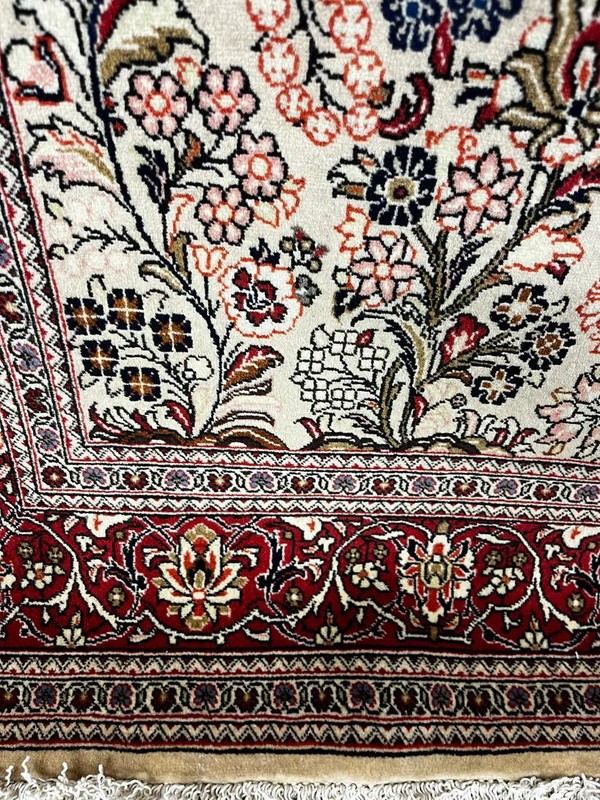 Oriental Floral Fine Turkish 4' 1" x 6' 10" Beige Hand Knotted Area Rug gallery