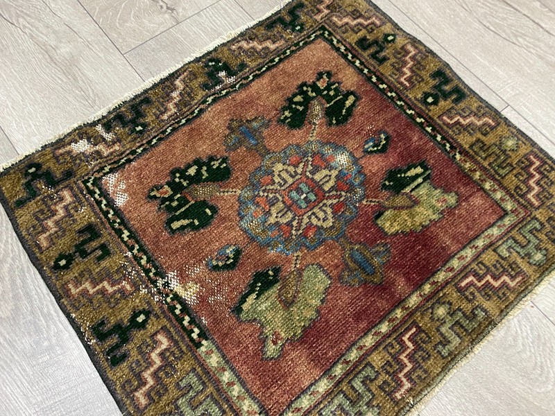 Vintage rug, Turkish rug, Square rug, Small rug, Bohemian rug, 1.7 x 2.0 ft gallery