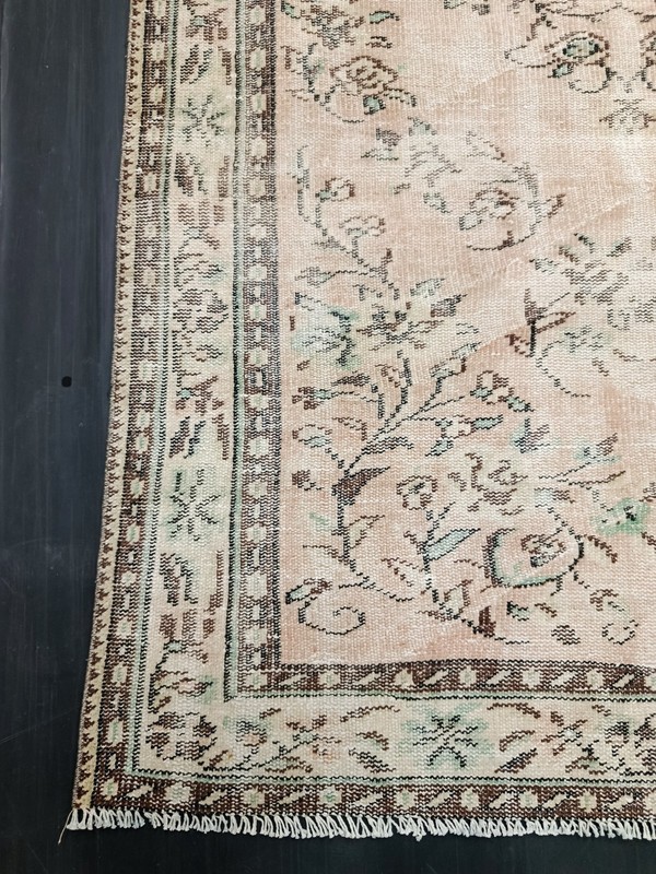 Turkish Vintage Beige Rug, 4.6x8.2ft, Antique Handmade Beige Medallion Carpet, gallery
