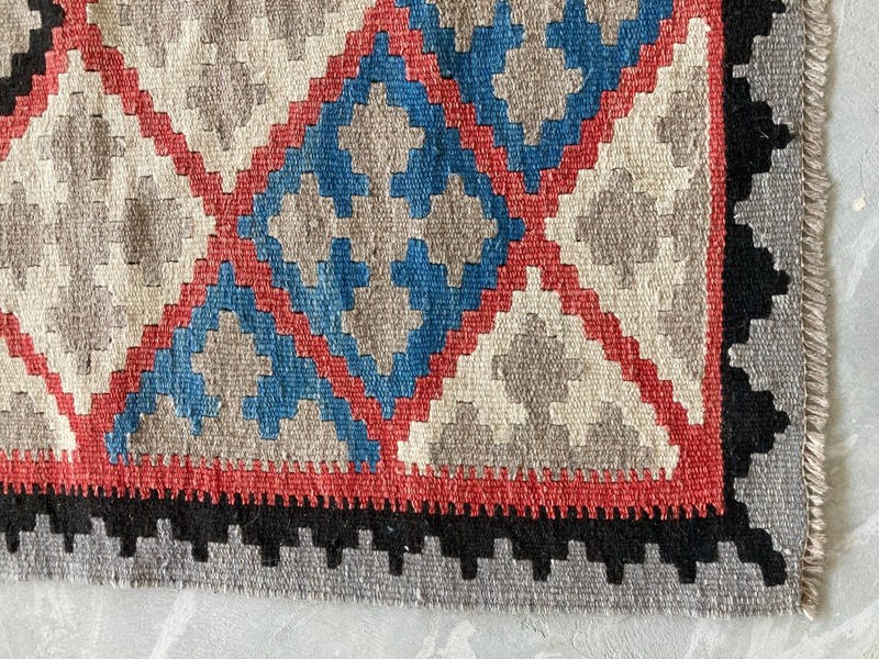 Vintage Traditional Handmade Geometric Qashqai Kilim Floor Rug Carpet 94X63 cm gallery
