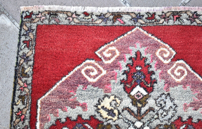 Vintage Turkish Rug 29'' x 30'' Anatolian Kirsehir Rug Hand-knotted Wool Rug gallery