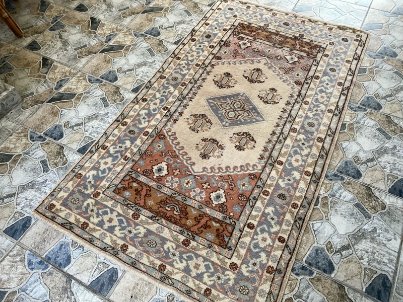 1970s Vintage Oushak Area Rug 3.4x6 ft Turkish Ivory Hand-Knotted Wool Boho Deco gallery