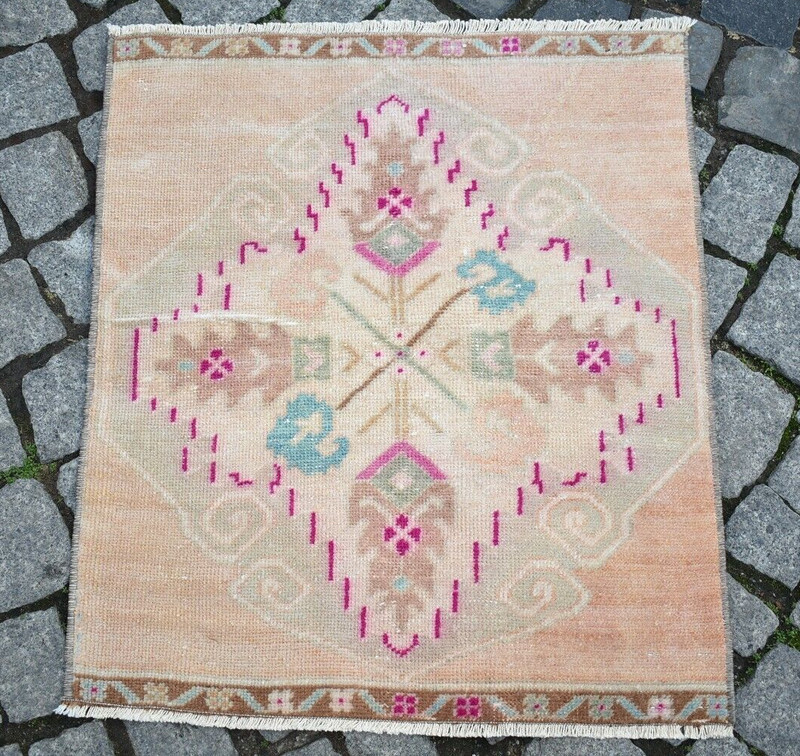 Turkish Rug 25'' x 28'' Anatolian Hand Knotted Oushak Rug Muted Dye Small Rug gallery