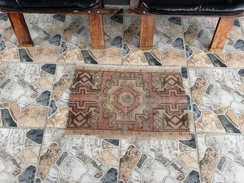 Small Vintage Turkish Oushak Rug Handmade Anatolian Accent Rug Muted Tribal 1x2 gallery